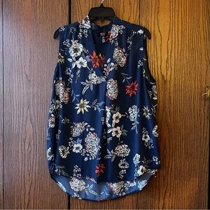 Jones New York Blue Floral Sleeveless V-Neck Blouse